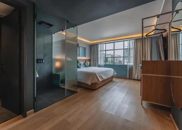 Hotel By Kavia