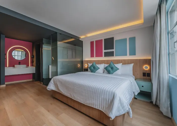 Hotel By Kavia 4*