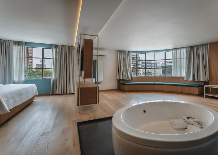 Hotel By Kavia 4*